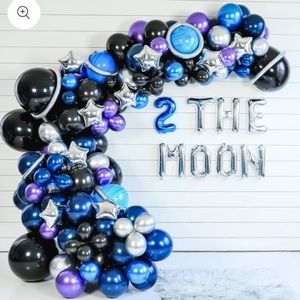 “TWO THE MOON” Space themed balloon garland